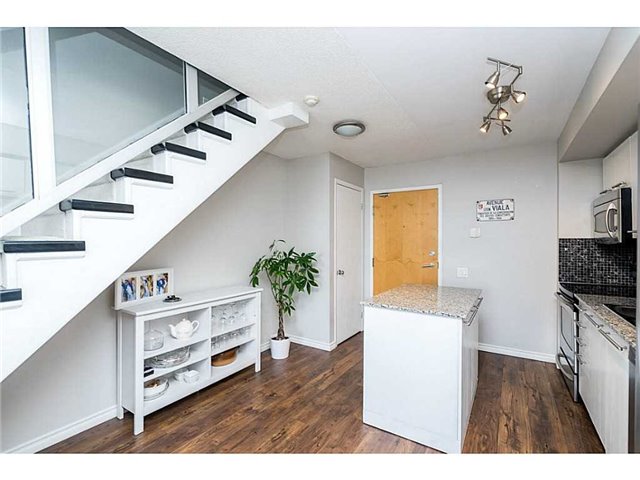 1040 The Queensway #917