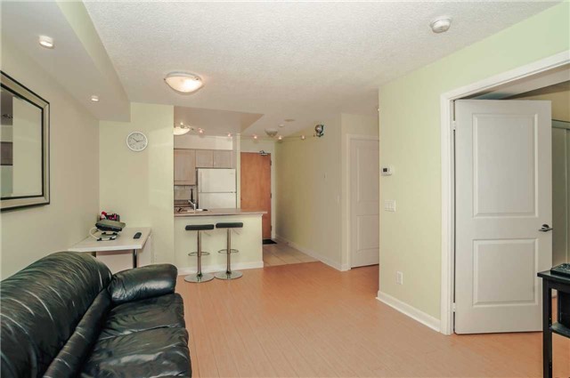 Listing C3757700 - Large Photo # 10