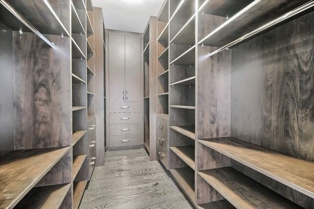 107 Queen Filomena Ave