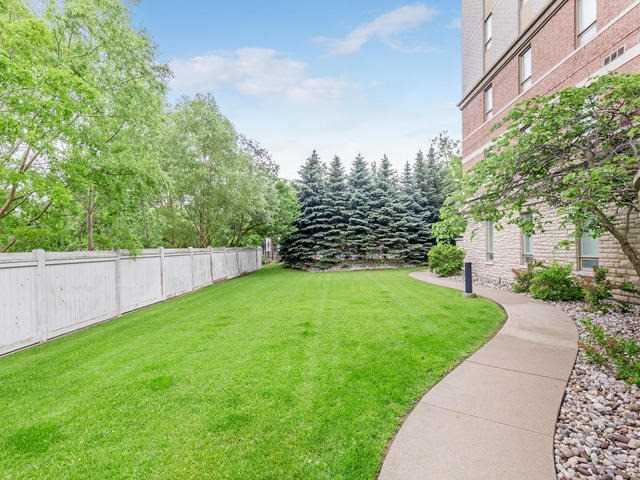Listing W3860509 - Large Photo # 18