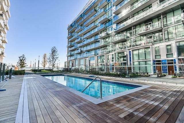 39 Queens Quay E #436
