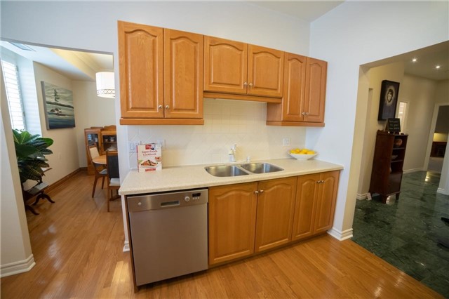 Listing C4296012 - Large Photo # 9