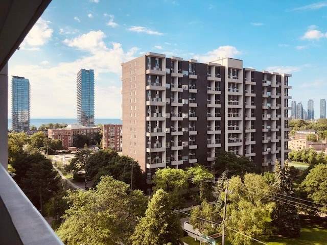 65 Southport St, #1001