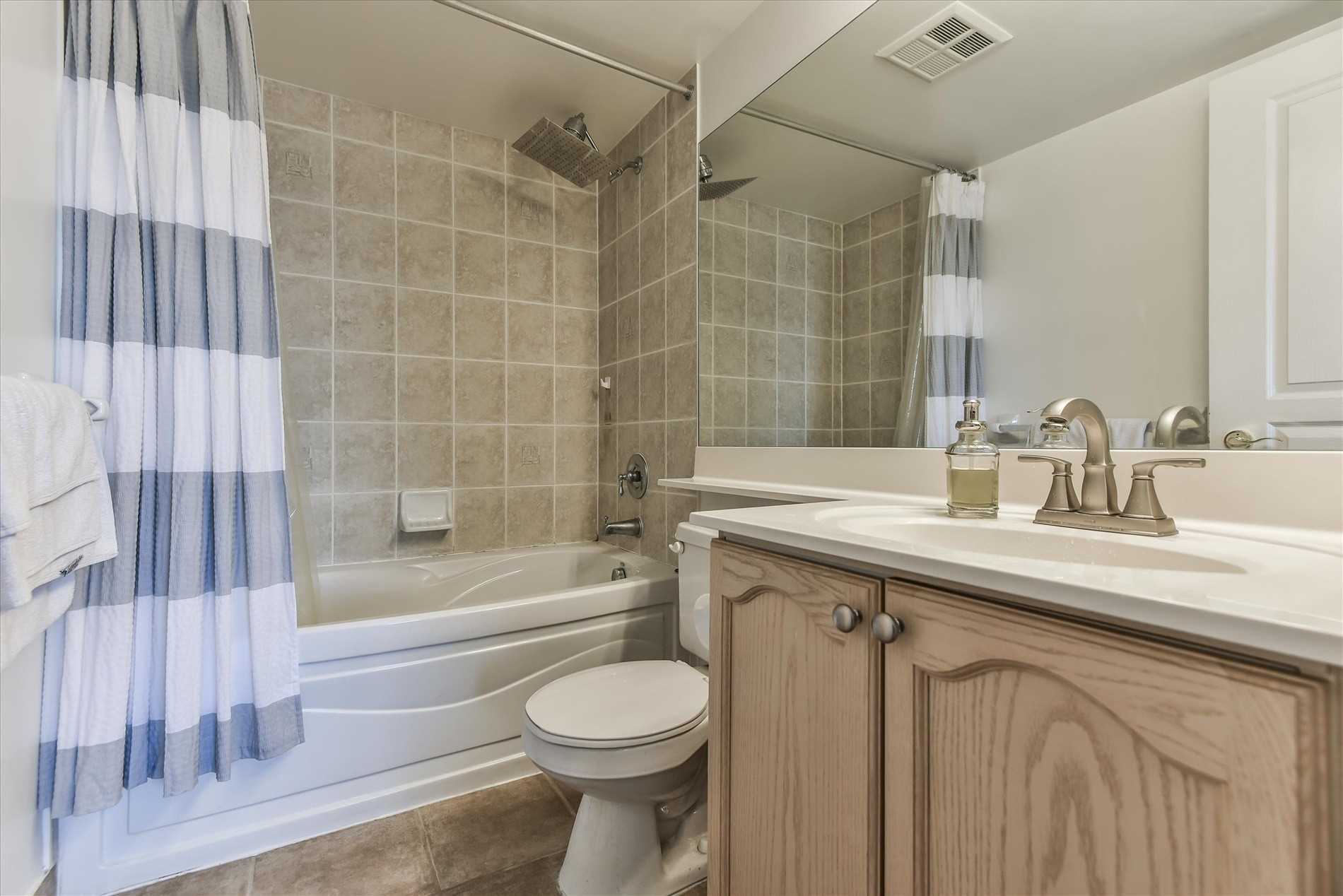 10 Northtown Way #1812