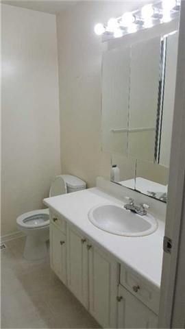 8 Millcroft Way
