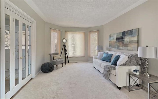 Listing W3936920 - Large Photo # 3