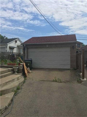 169 Chambers Ave