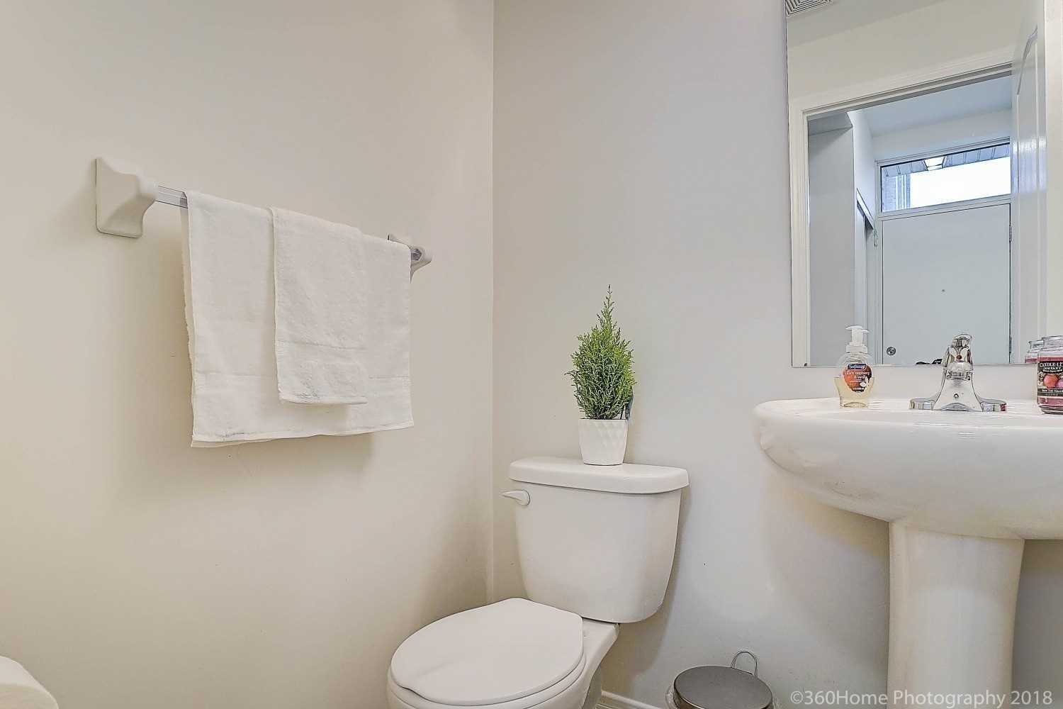 11 Applewood Lane, #112