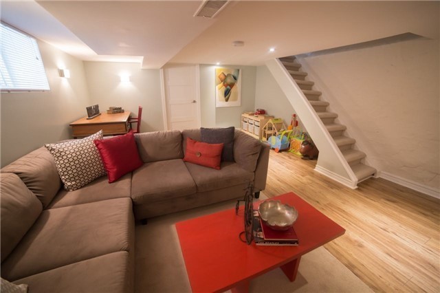 Listing W4084690 - Large Photo # 14
