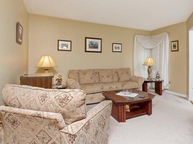 Listing W3693549 - Large Photo # 3