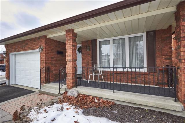 944 William Booth Cres