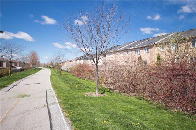 81 Village Vista Way