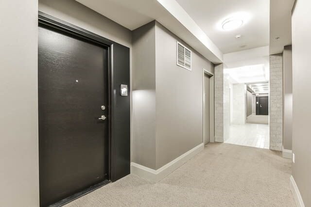Listing W4157044 - Large Photo # 2