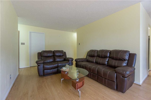 Listing W3998240 - Large Photo # 6