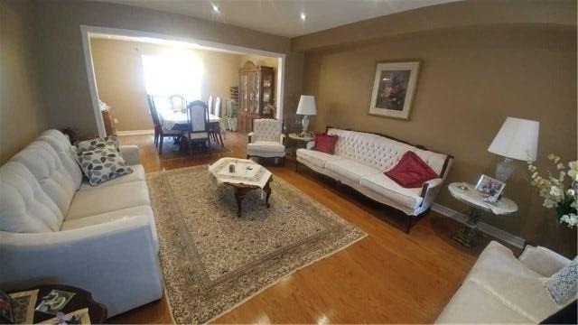 58 Hearne Cres