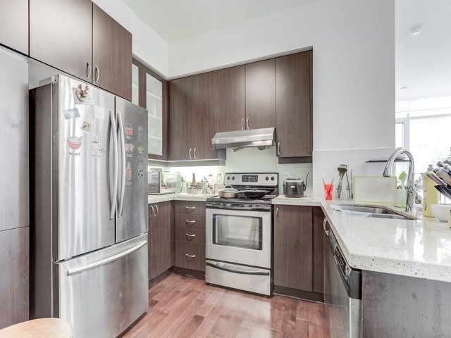 1 Upper Duke Cres, #110