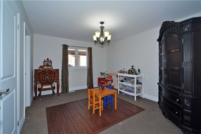 39 Lilly Valley Cres