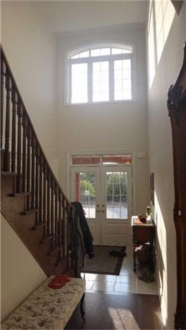 11 Robert Wilson Cres