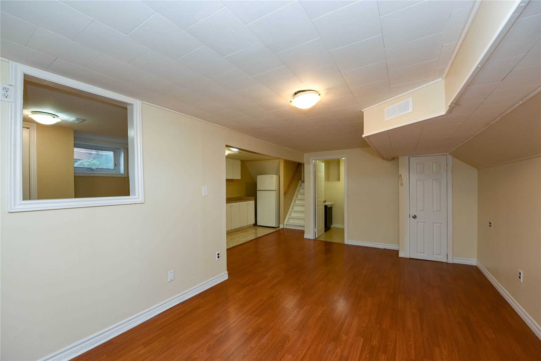 42 Sharon Crt