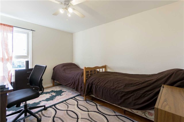 Listing W3987776 - Large Photo # 11