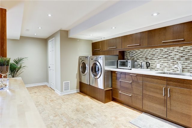 Listing W4007329 - Large Photo # 18