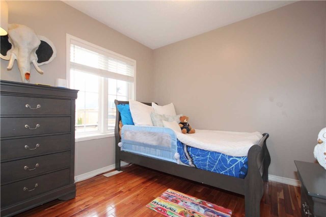 Listing W3998549 - Large Photo # 13