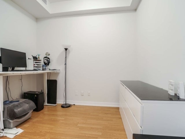 840 Queen's Plate Dr, #1003