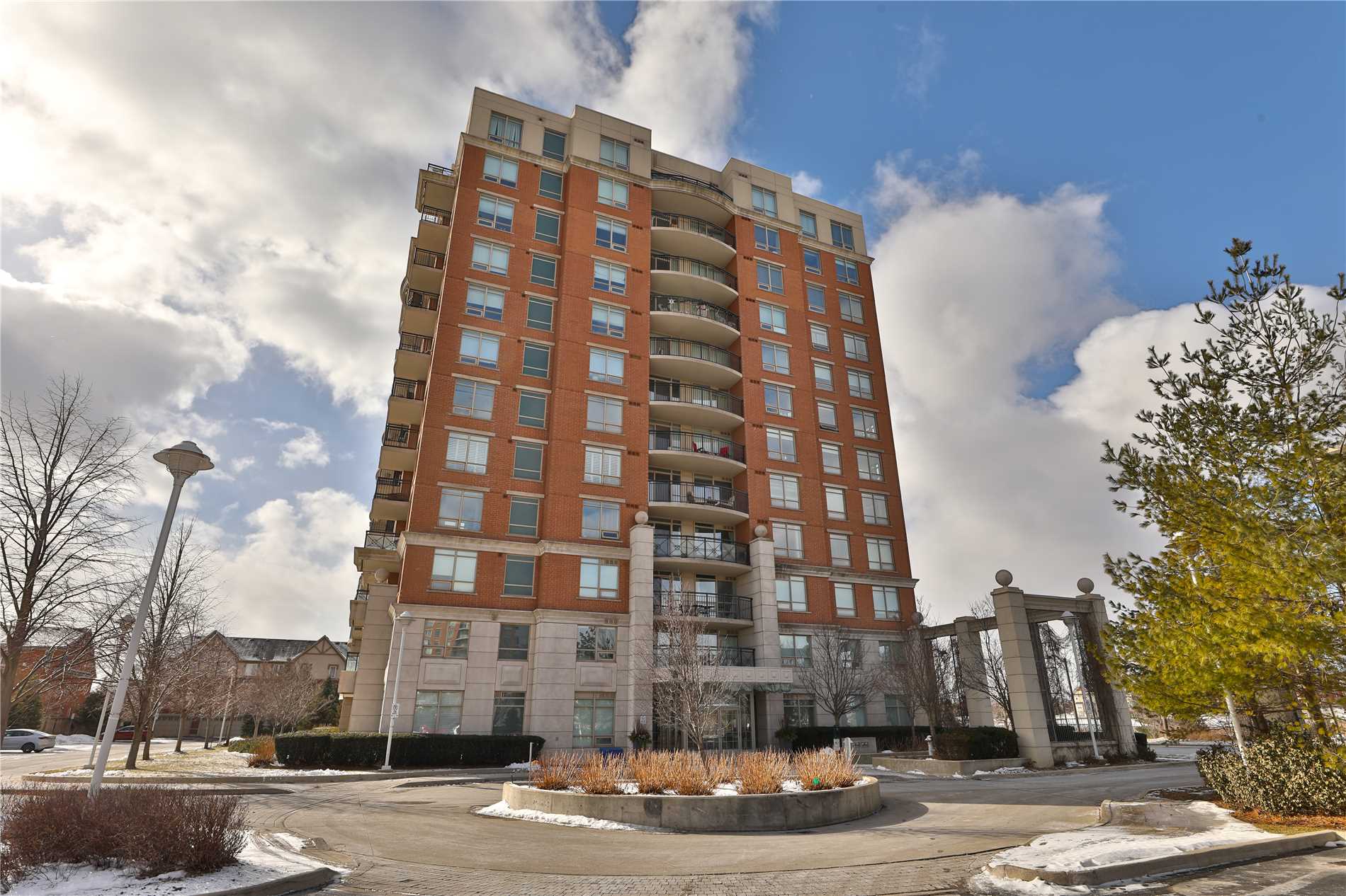 2325 Central Park Dr, #1001