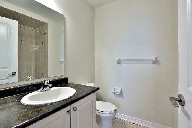 2339 Sawgrass Dr, #306