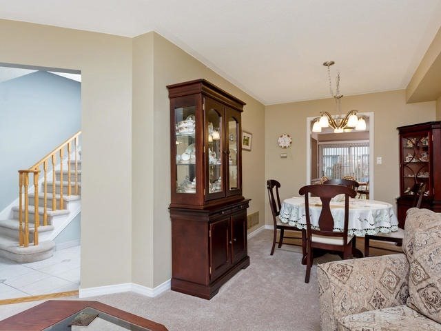 Listing W3693549 - Large Photo # 4