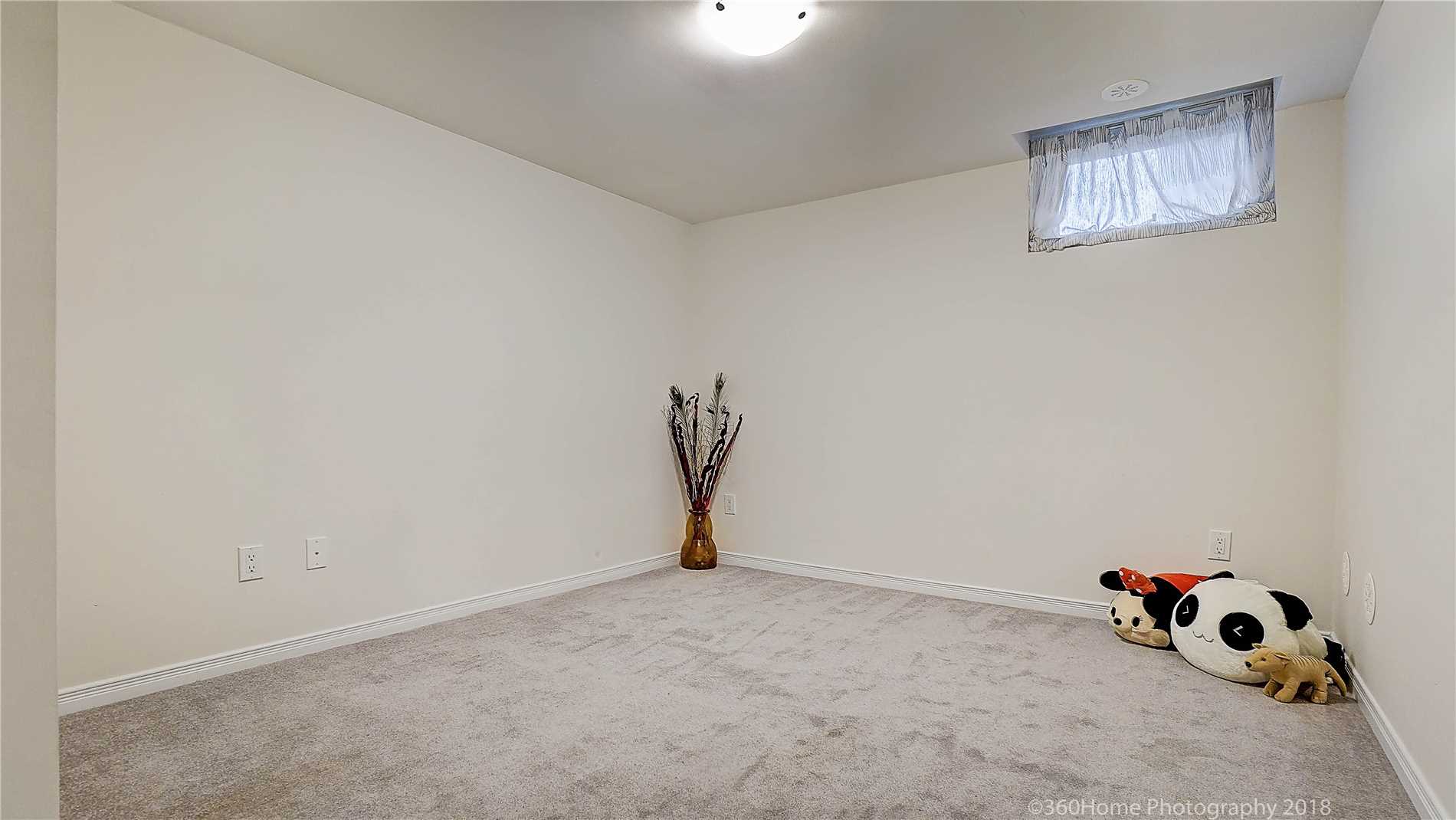 11 Applewood Lane, #112