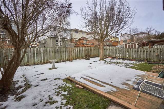 944 William Booth Cres