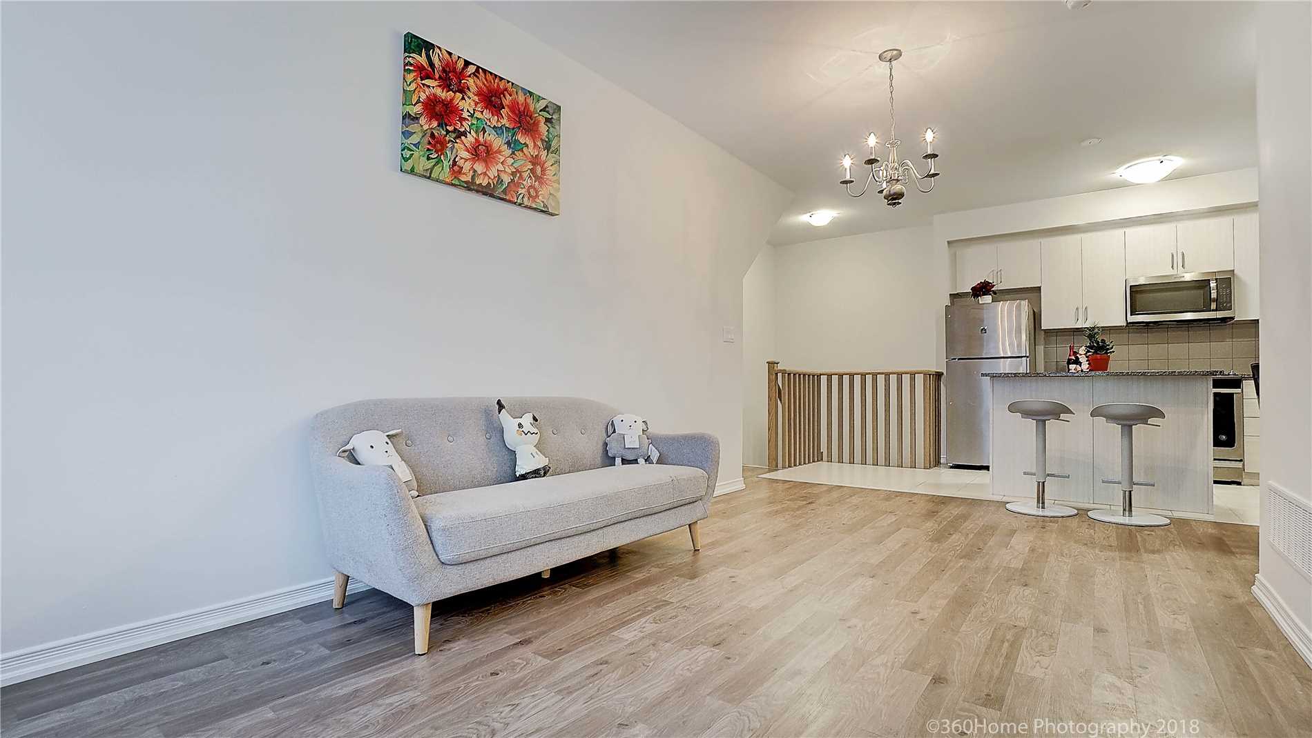 11 Applewood Lane, #112