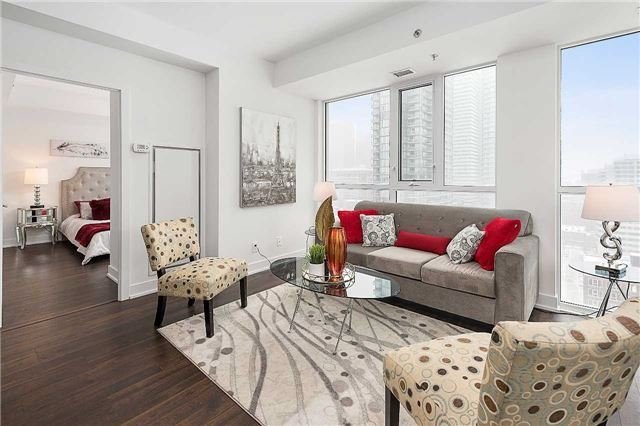 318 Richmond St, #1809
