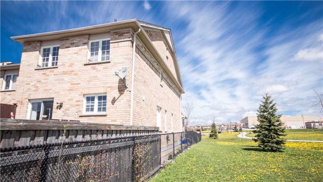 81 Village Vista Way