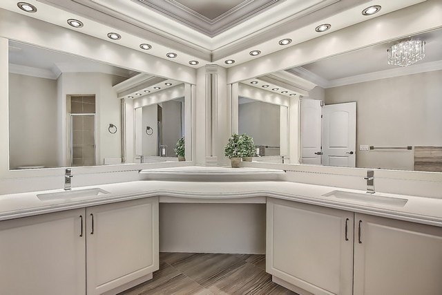 107 Queen Filomena Ave