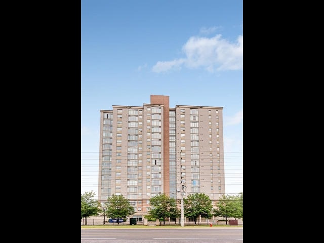 Listing W3860509 - Large Photo # 19