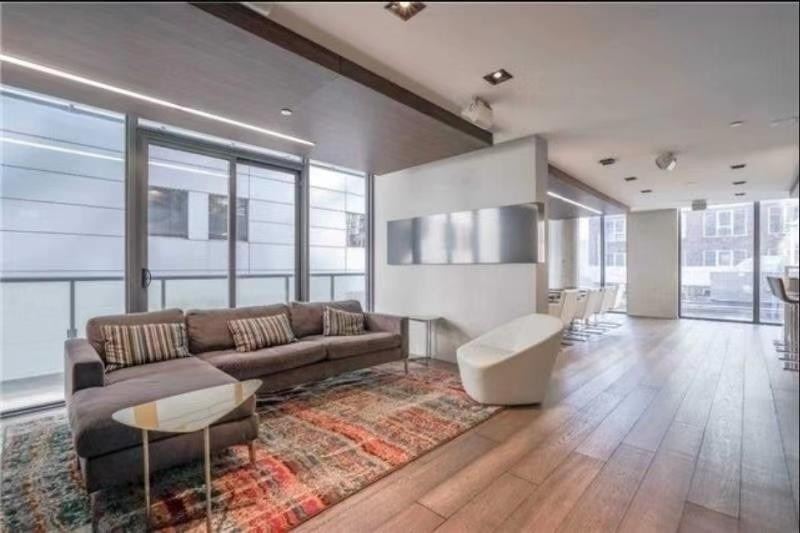 101 Peter St, #2511