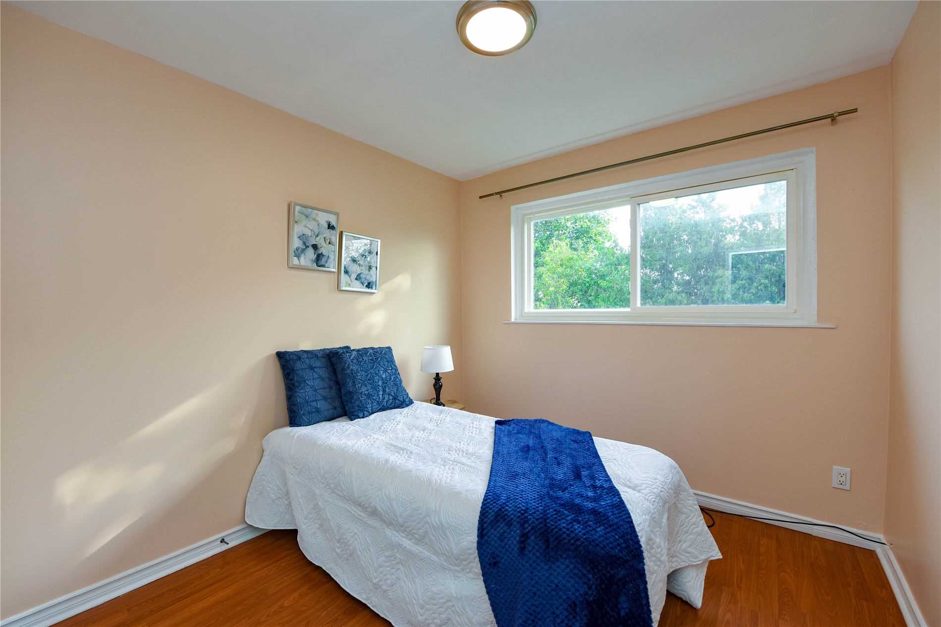 42 Sharon Crt