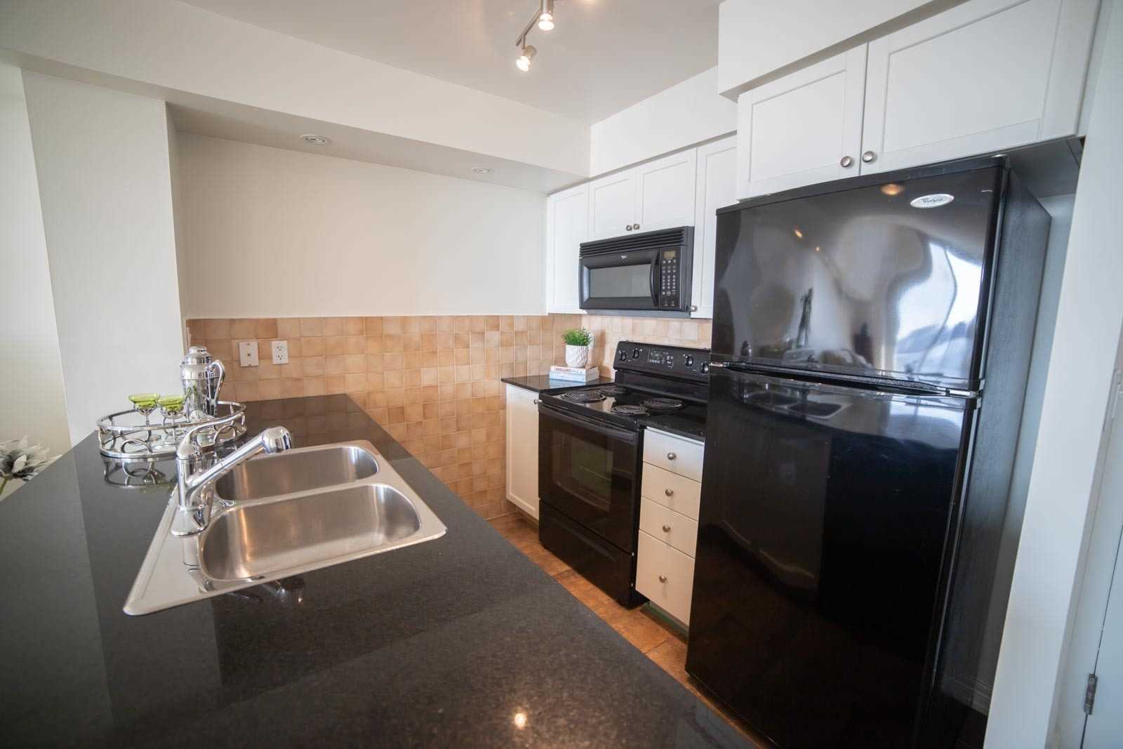 Listing C4367699 - Large Photo # 5