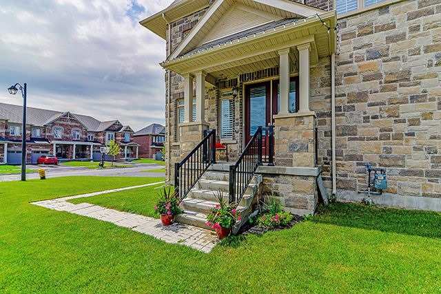 38 William Graham Dr