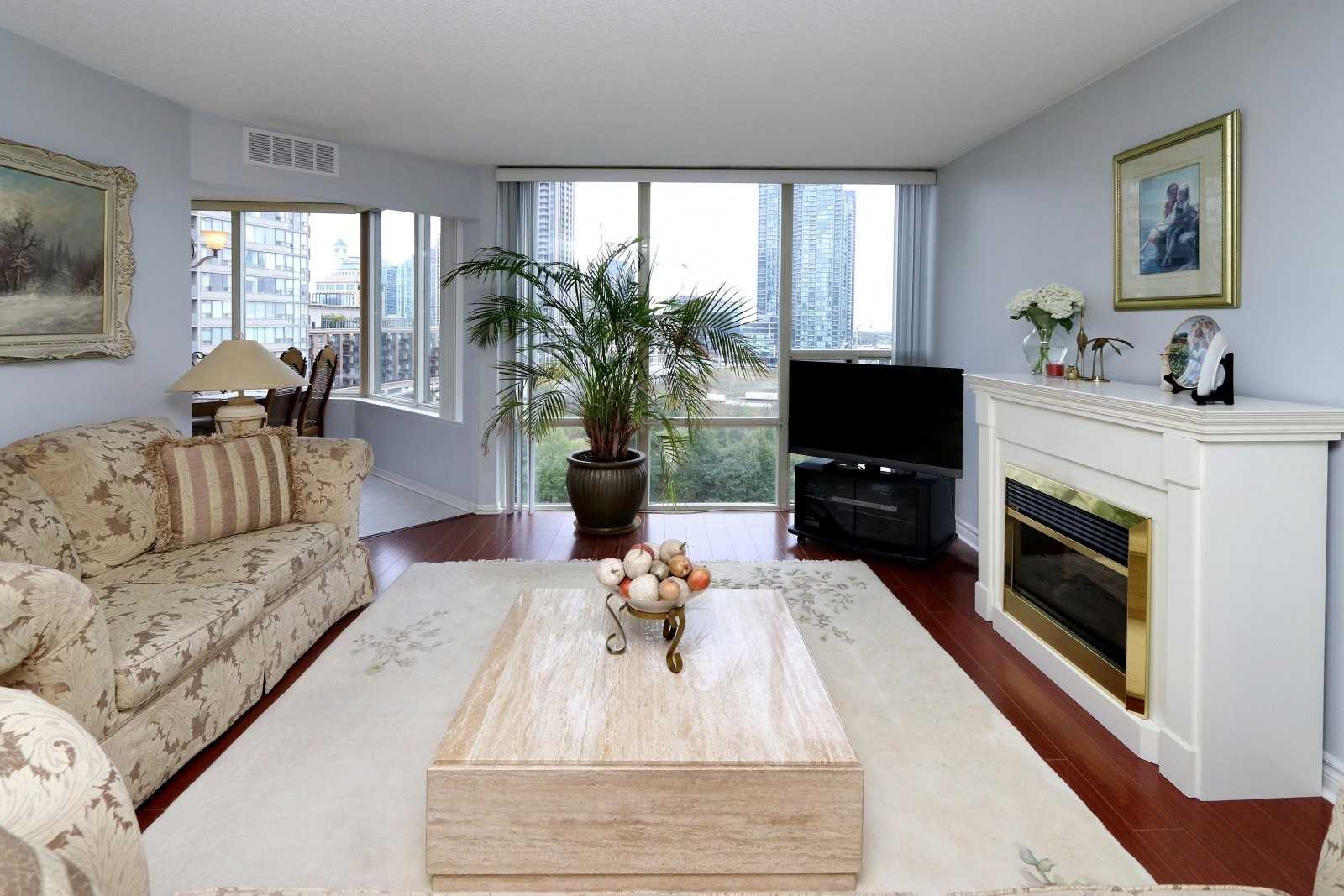 Listing W4595505 - Large Photo # 4