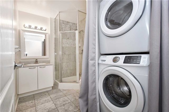 88 Palace Pier Crt, #906