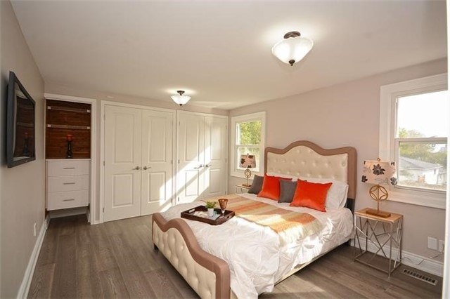 2594 Bromsgrove Rd