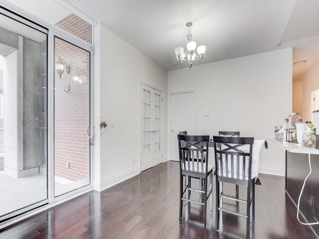 1 Upper Duke Cres, #110