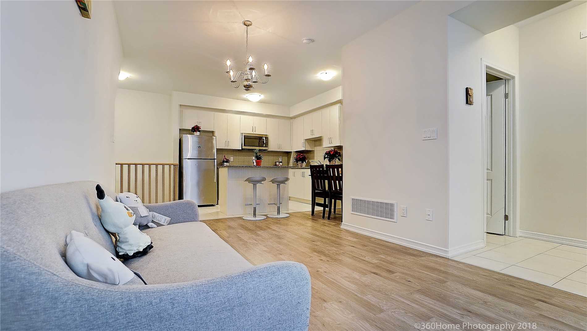 11 Applewood Lane, #112