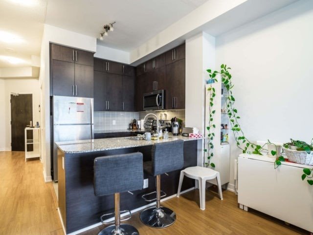 840 Queen's Plate Dr, #1003