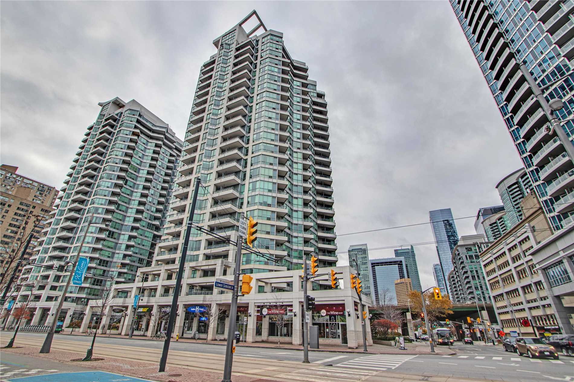 228 Queens Quay W #302