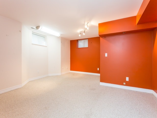 90 Esgore Dr