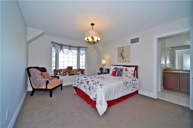 39 Lilly Valley Cres